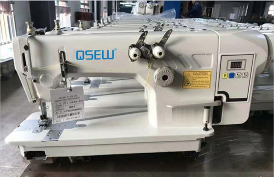 QS-3800-3 고속도 체인스티치 재봉틀 3은 산업적이어서 바느질을 합니다